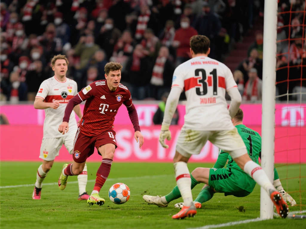 【德甲】斯图加特失误频频,拜仁3-1翻盘11分优势领跑 【德甲】斯图加特失误频频,拜仁3-1翻盘11分优势领跑